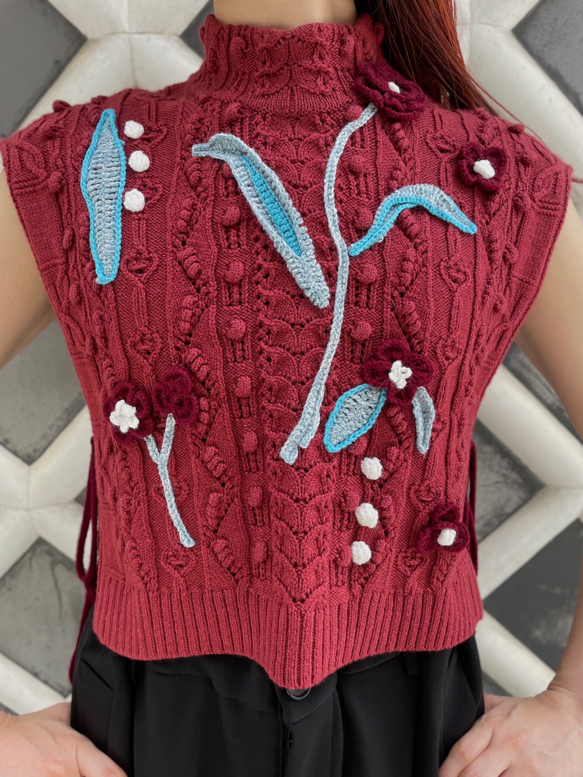 Mame floral motif hand knited vest